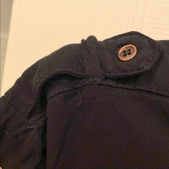 Chic Black Button-Up Dress - Picture 8 of 11